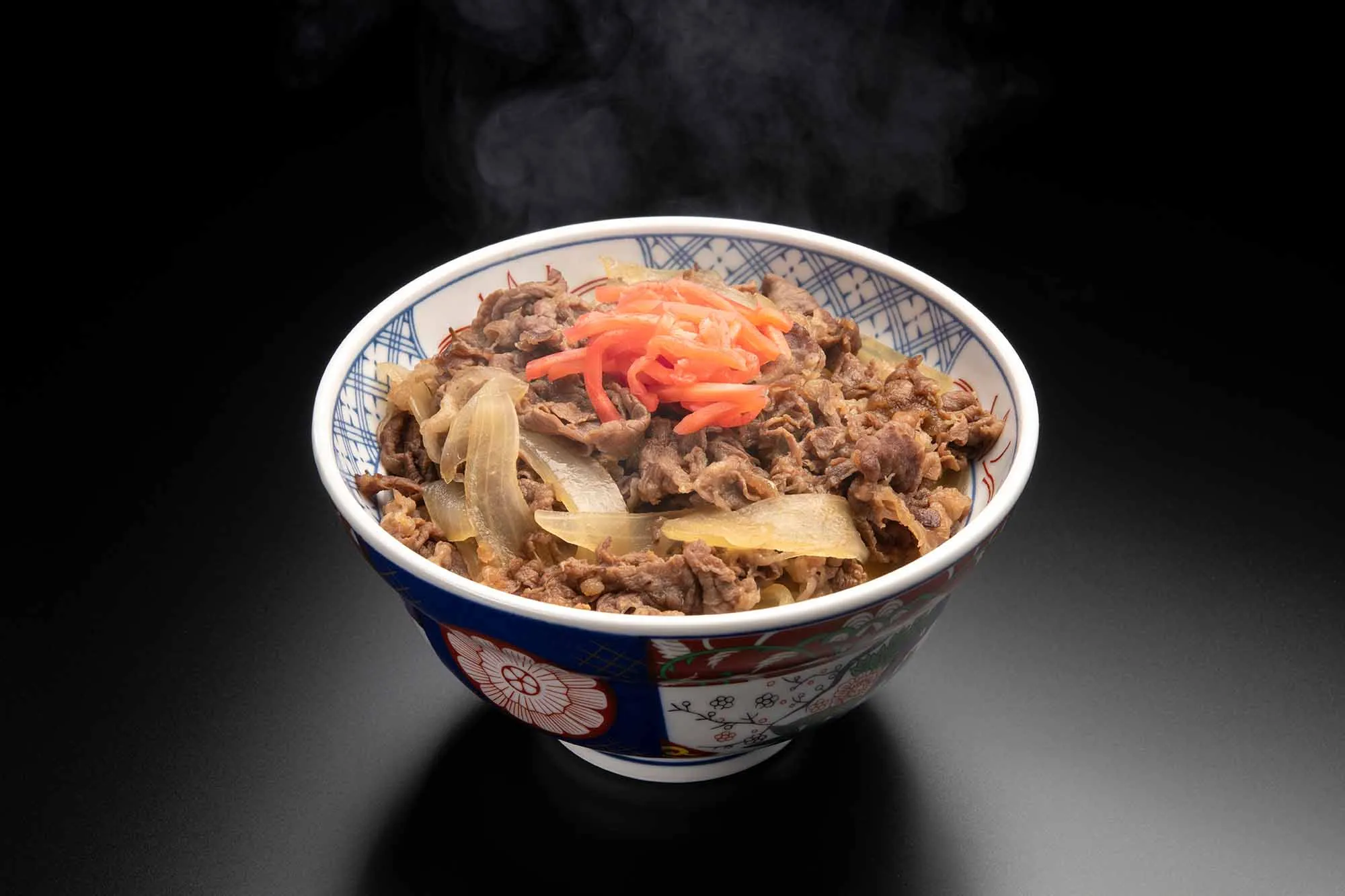 牛丼が1杯1500円程度になってもおかしくない（写真はイメージ）（写真：kai／stock.adobe.com）